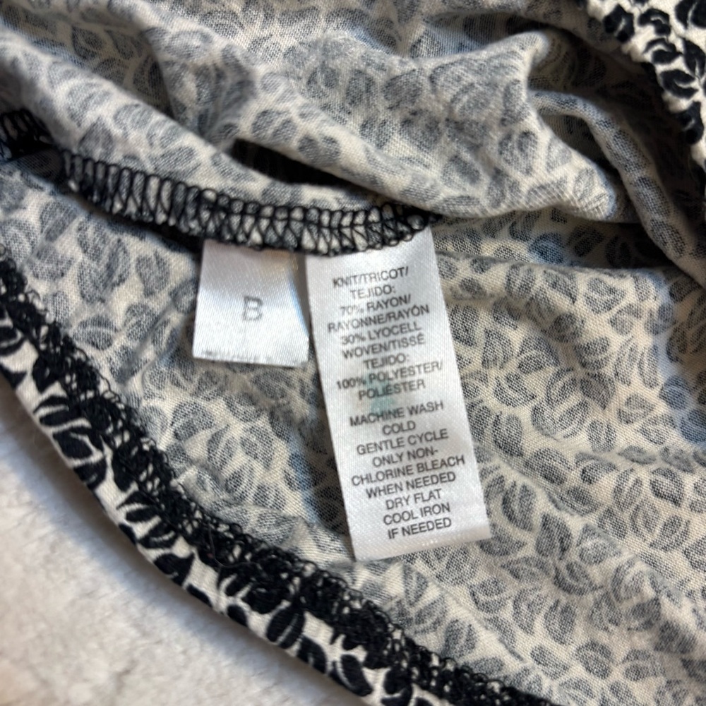 🇺🇸 LOFT Blouse XXSP Peasant Top White Black Leaf Print Keyhole Ties Buttons - Picture 10 of 13